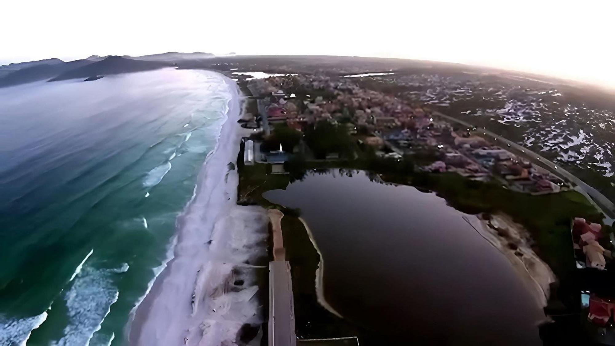 Praia Do Foguete - Suites - Aluguel Economico กาโบฟรีโอ ภายนอก รูปภาพ